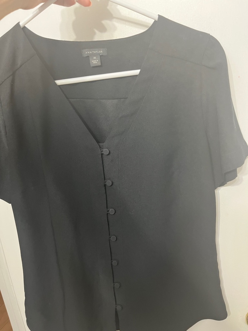 Ann Taylor Black Short-Sleeve V-Neck Button-Front Shirt